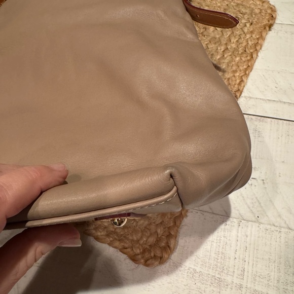 Dooney & Bourke Handbag - Picture 9 of 10